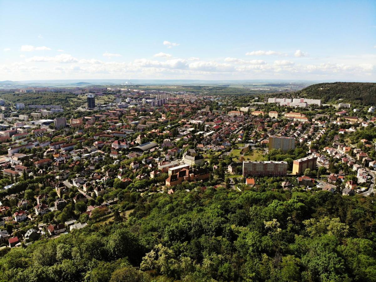 Ferienwohnung Rezidence Bělehradská Most Exterior foto