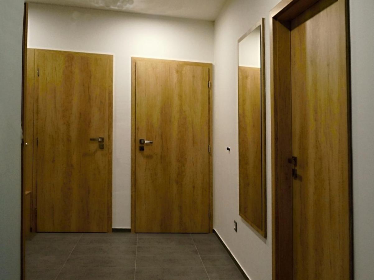 Ferienwohnung Rezidence Bělehradská Most Exterior foto